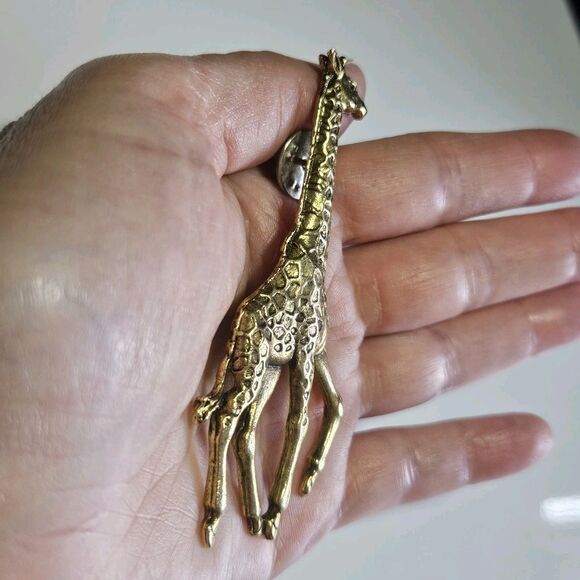 Vintage Gold Tone Large Giraffe Pin Brooch - Picture 3 of 9